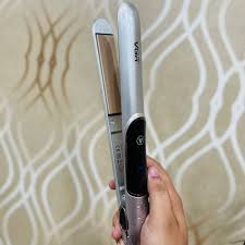 VGR STRAIGHTENER- EASY & EFFECTIVE